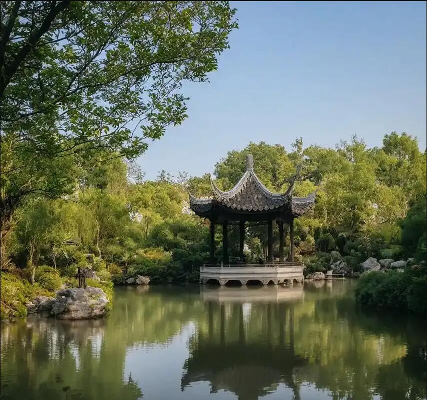 贡井区岑迷餐饮有限公司